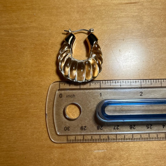 Christian Siriano Glass Gold Tone Drop Earrings - Picture 16 of 16